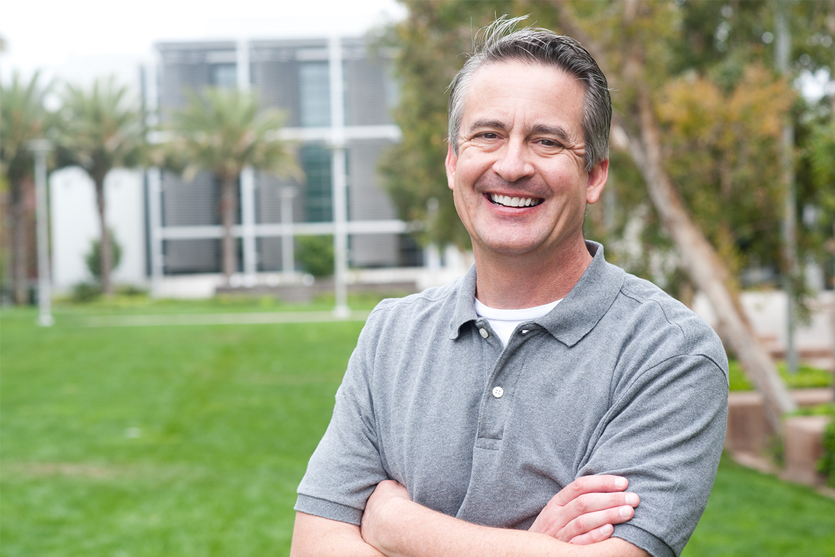 Discover a Natural-Looking Smile with Dental Implants