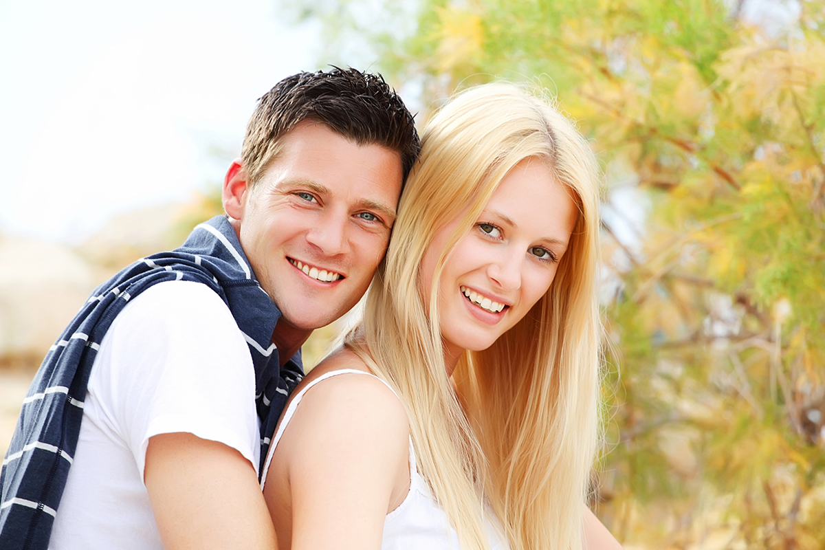 How Modern Porcelain Veneers Are Crafted to Mimic Natural Tooth Structure